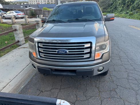 Used 2013 Ford F150 Lariat w/ Luxury Equipment Group image 6