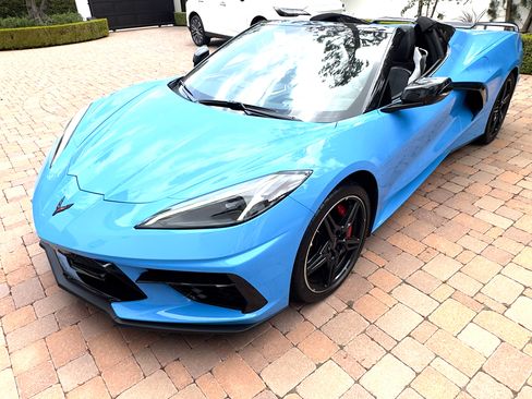 Used 2021 Chevrolet Corvette Stingray Preferred Conv w/ Z51 Performance Package RWD image 1