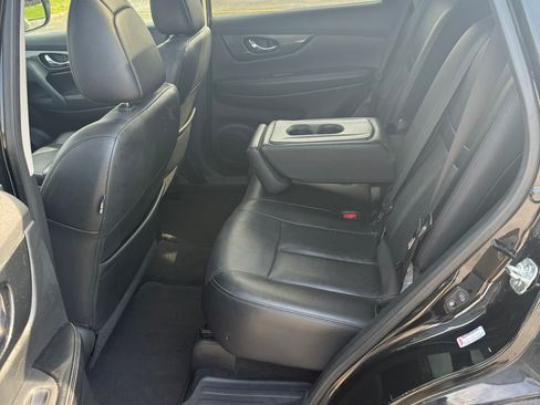 Used 2015 Nissan Rogue SL w/ SL Premium Package image 12