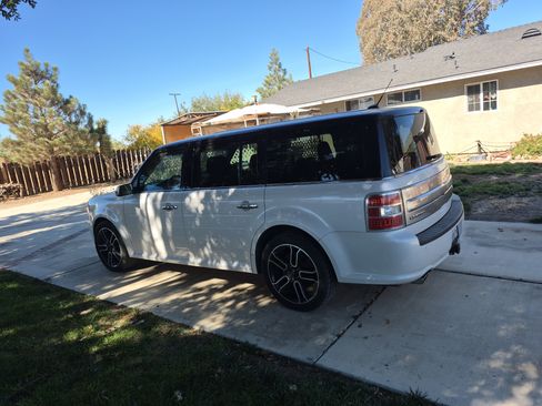 Used 2014 Ford Flex Limited w/ Equipment Group 303A image 2