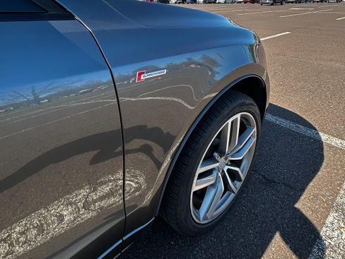 Used 2016 Audi SQ5 Premium Plus w/ Technology Package AWD/4WD image 8