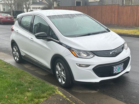 Used 2017 Chevrolet Bolt LT image 1