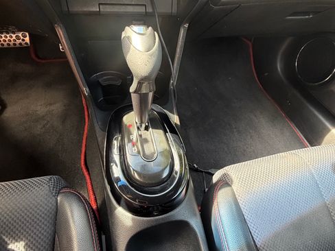 Used 2014 Honda CR-Z EX image 13
