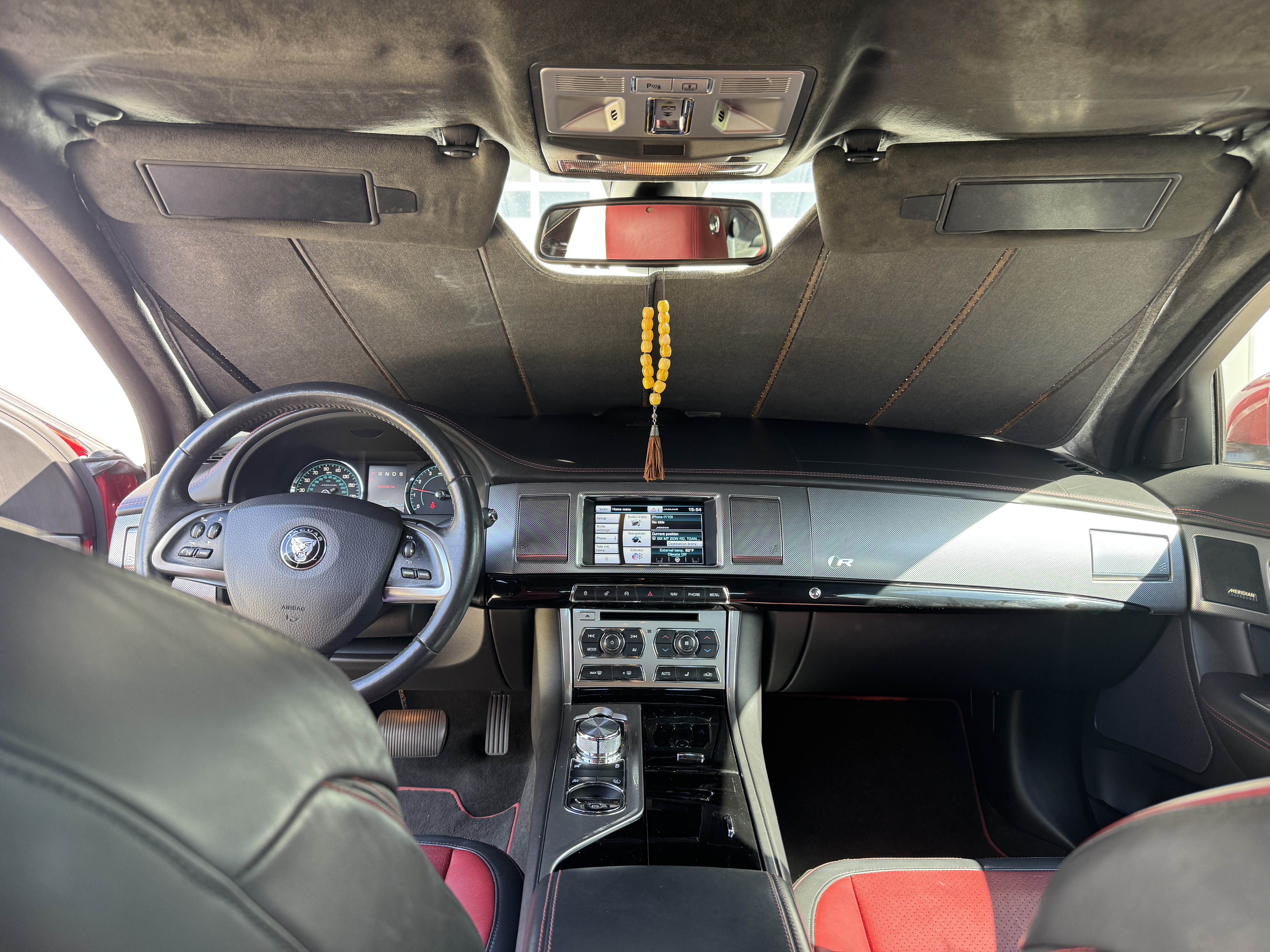 Used 2015 Jaguar XF R RWD image 9