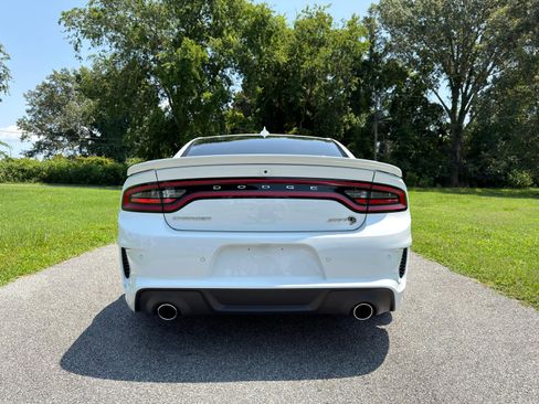 Used 2022 Dodge Charger SRT Hellcat w/ Harman/Kardon Audio Group RWD image 5