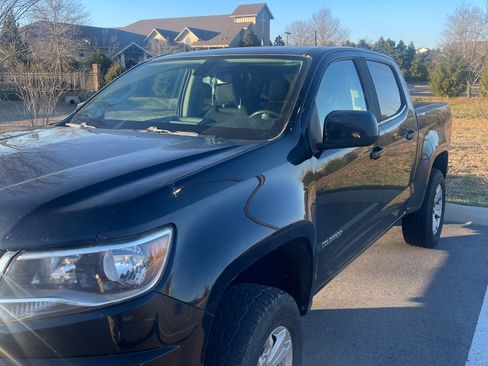 Used 2017 Chevrolet Colorado LT w/ LT Convenience Package image 18