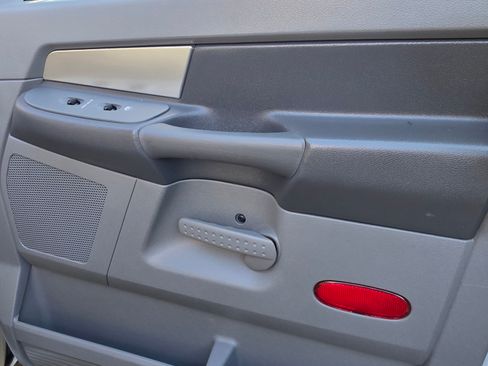 Used 2007 Dodge Ram 3500 Truck SLT image 19