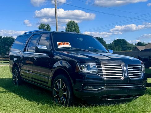 Used 2016 Lincoln Navigator L Reserve AWD/4WD image 1