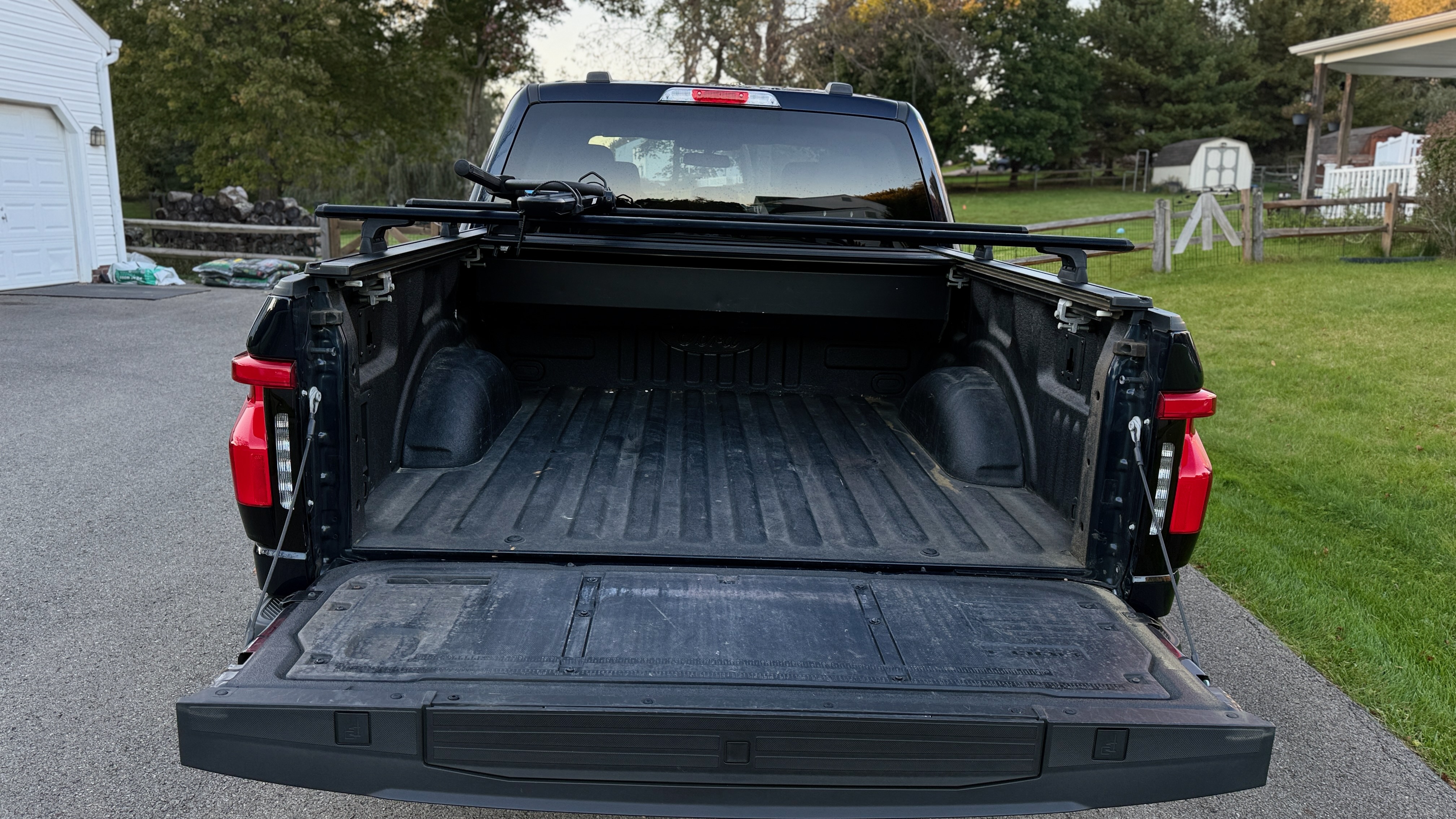 Used 2023 Ford F150 Lightning Pro AWD/4WD image 11