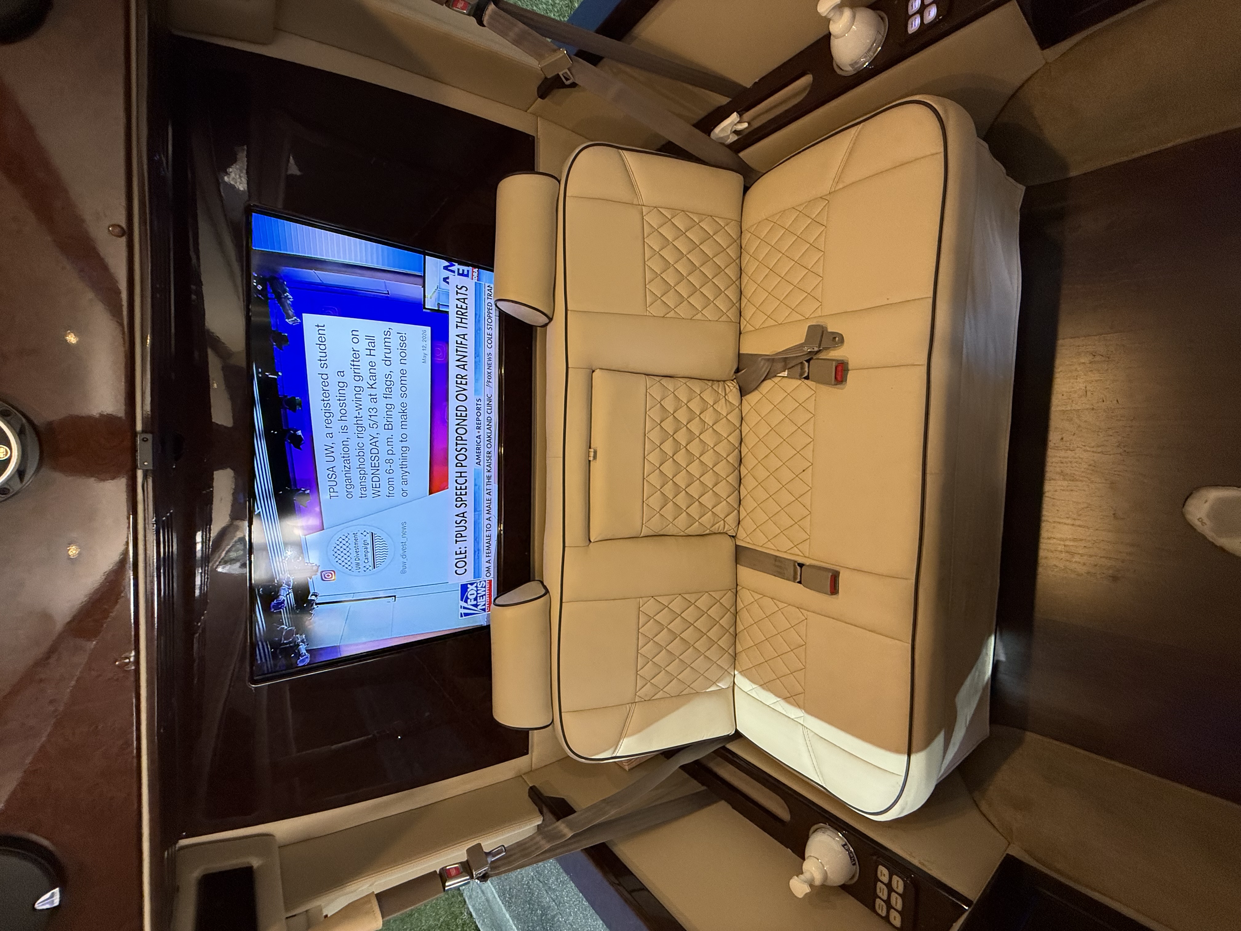 Used 2014 Mercedes-Benz Sprinter 2500 image 16