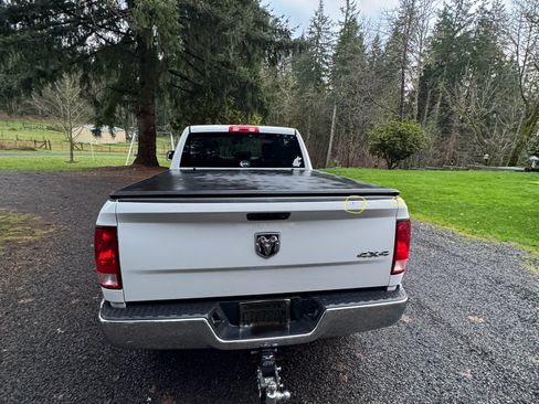 Used 2018 RAM 3500 Tradesman w/ Chrome Appearance Group image 6