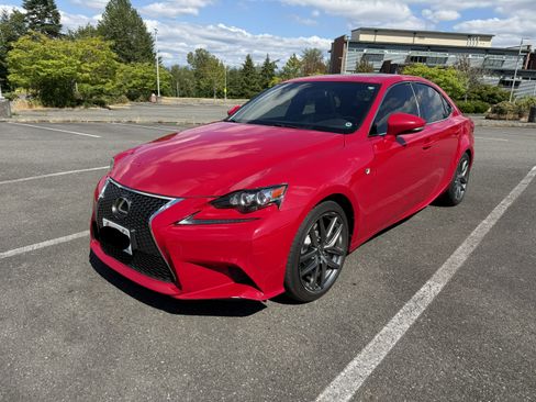 Used 2016 Lexus IS 300 AWD image 1