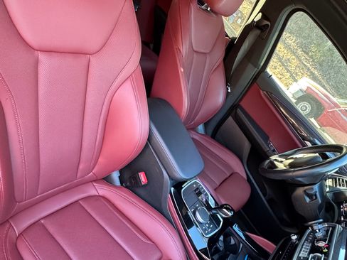 Used 2023 BMW X4 M40i w/ Premium Package image 5