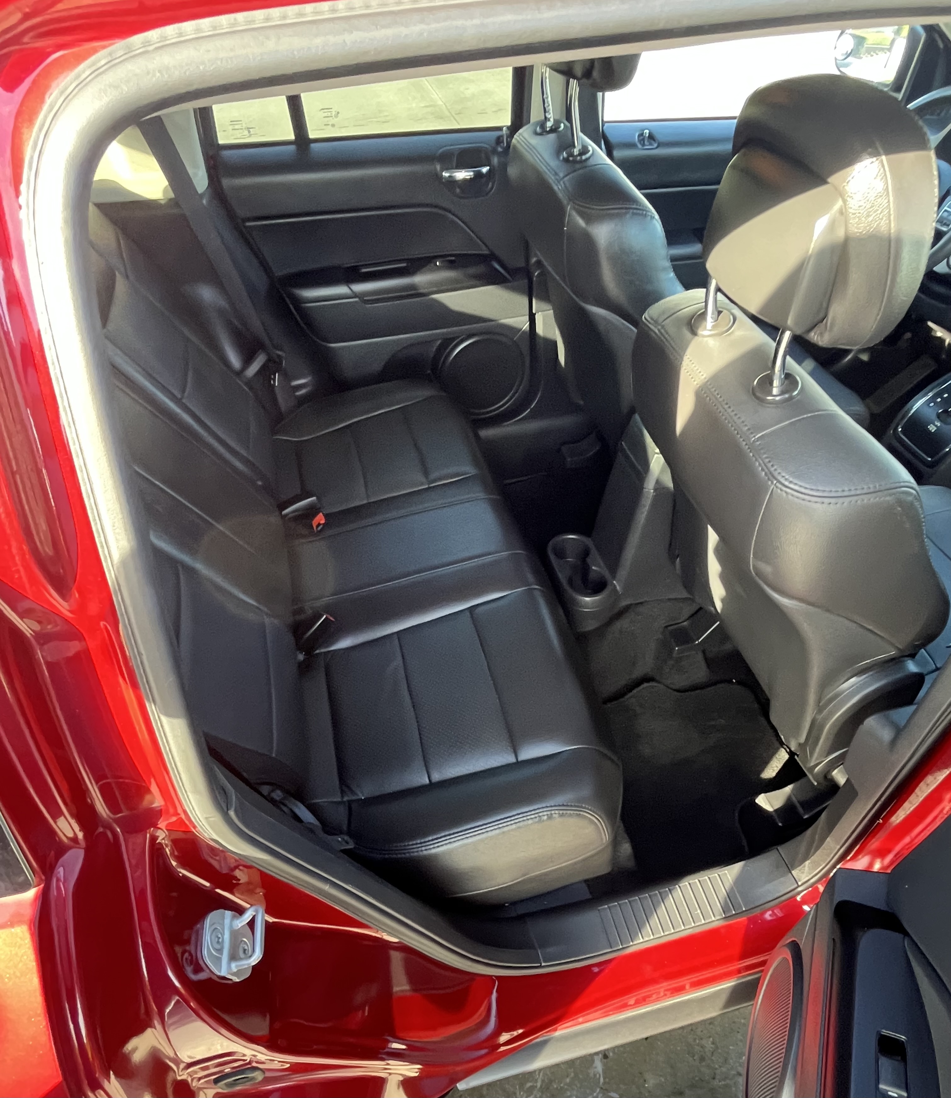 Used 2012 Jeep Compass Latitude w/ Sun/Sound Group FWD image 19