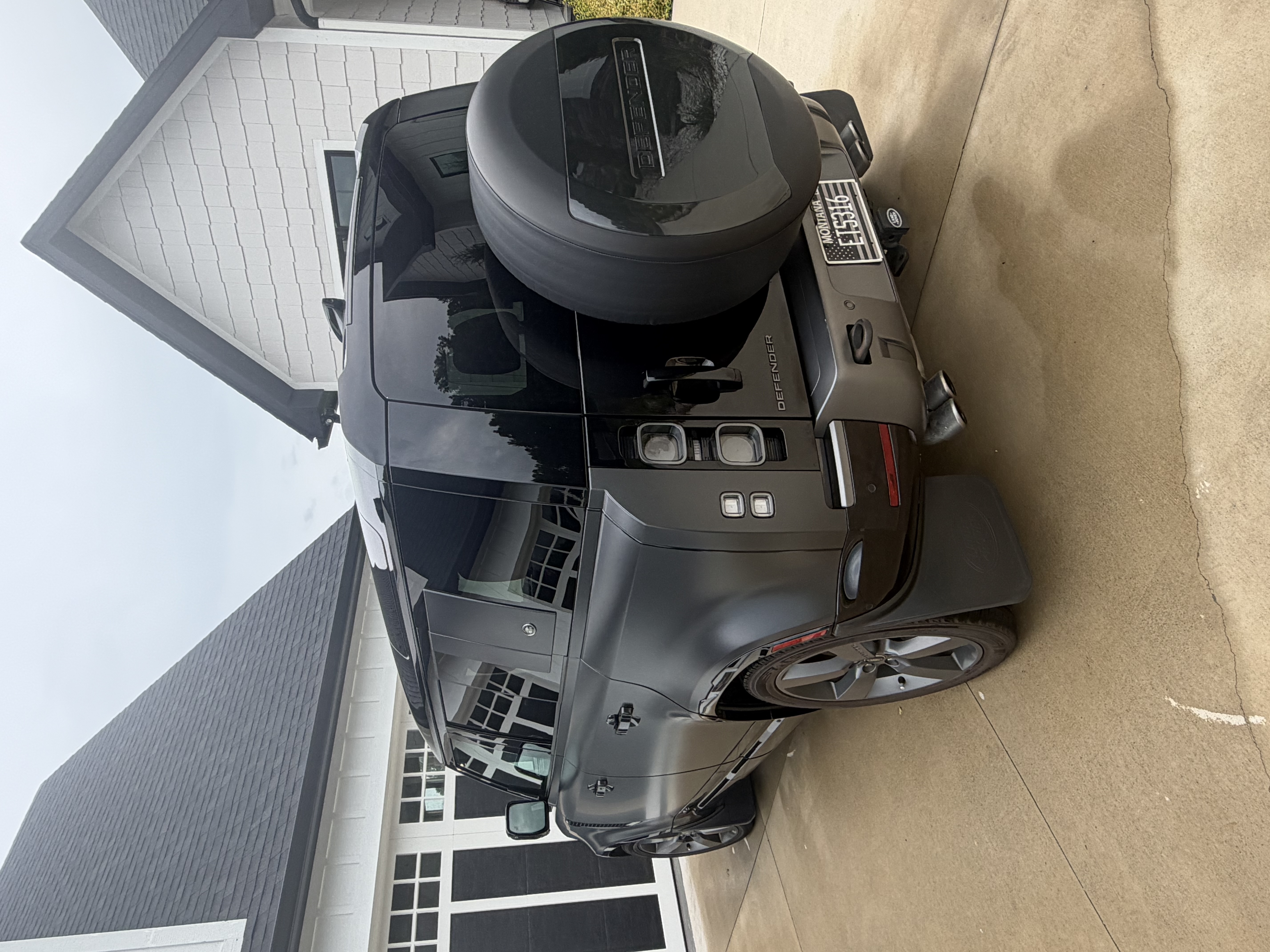 Used 2023 Land Rover Defender 110 Carpathian Edition AWD/4WD image 5
