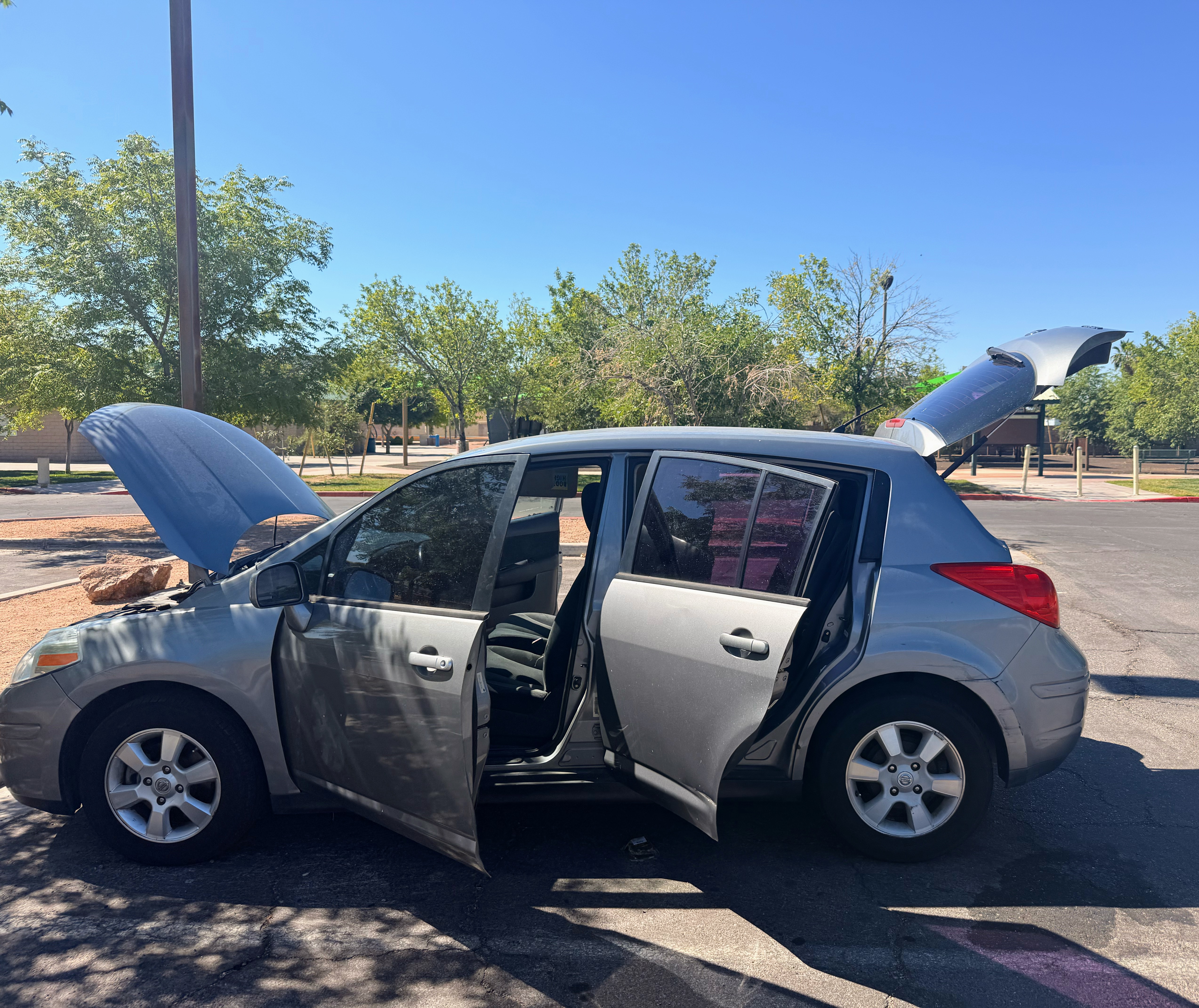 Used 2012 Nissan Versa 1.8 S w/ Special Edition Pkg FWD image 11