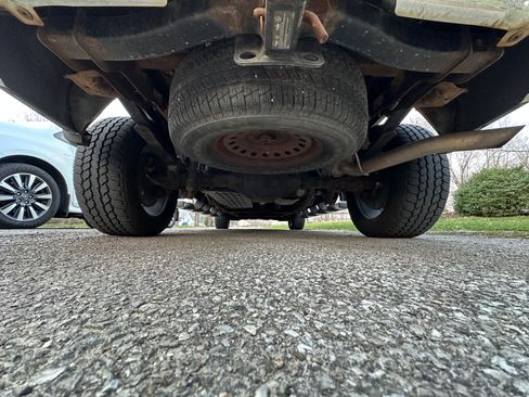 Used 2014 GMC Sierra 1500 SLT w/ SLT Crew Cab Value Package image 24