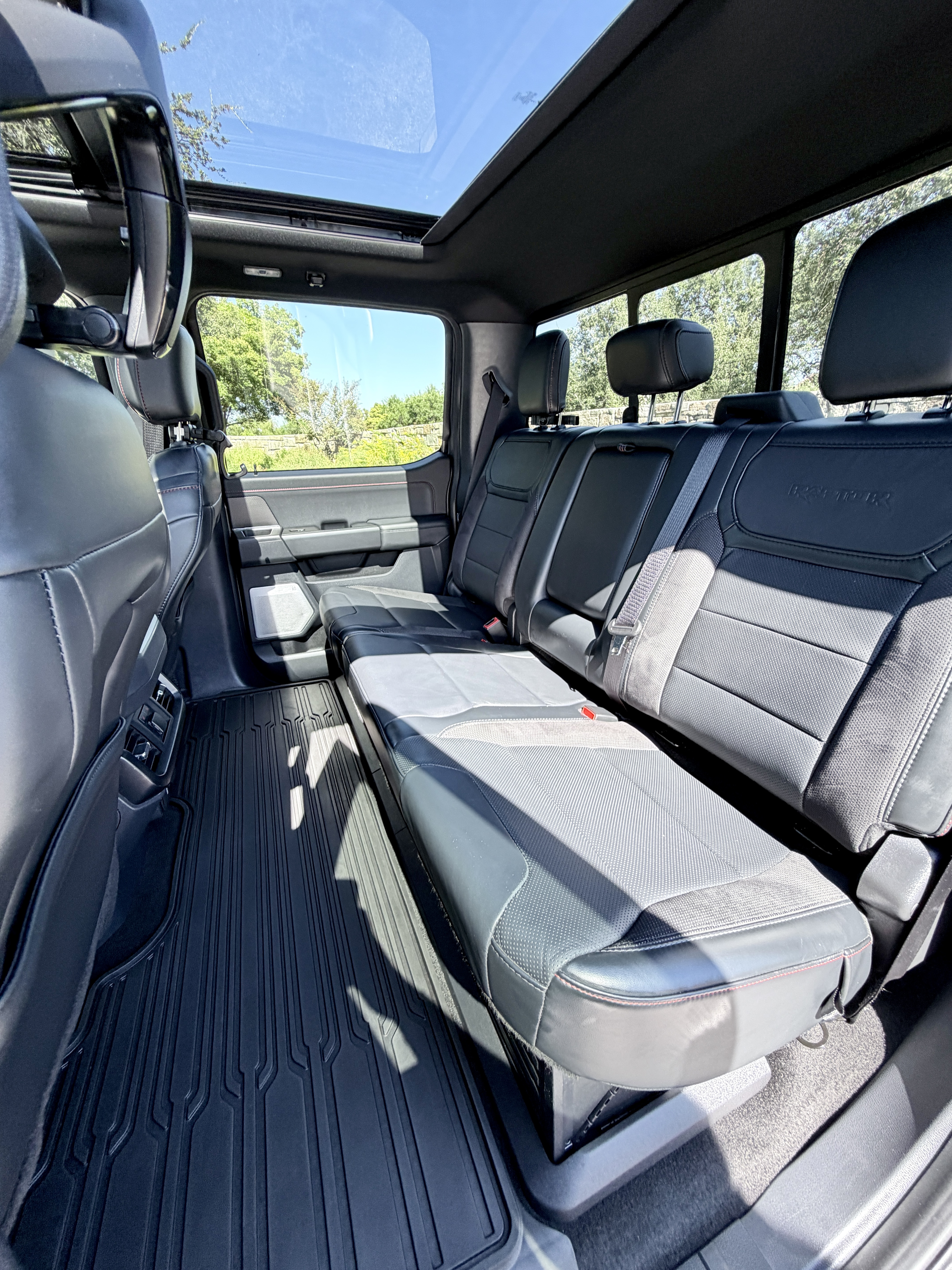 Used 2024 Ford F150 Raptor AWD/4WD image 17