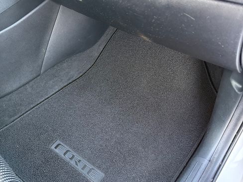 Used 2019 Kia Forte LXS image 19