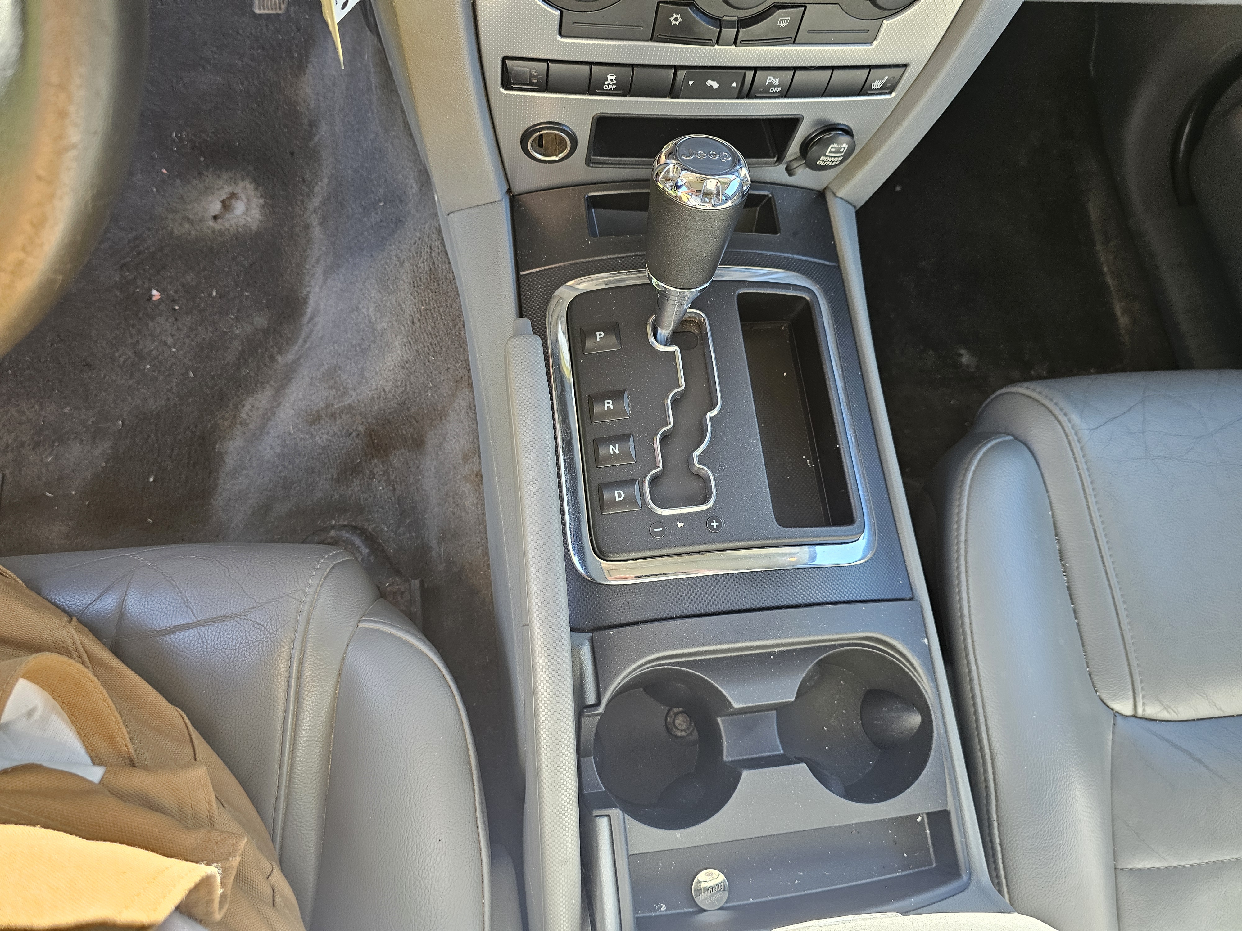 Used 2006 Jeep Commander 4WD image 22