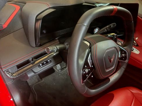 Used 2025 Chevrolet Corvette Stingray Preferred Cpe w/ Z51 Performance Package image 9