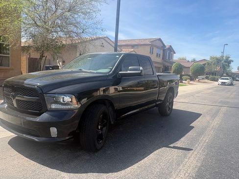 Used 2013 RAM 1500 Express image 2