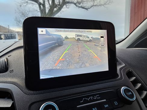 Used 2019 Ford Transit Connect XLT image 6