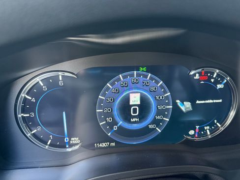 Used 2020 Cadillac Escalade ESV Luxury image 10