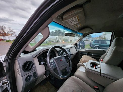 Used 2008 Ford F350 XL image 7