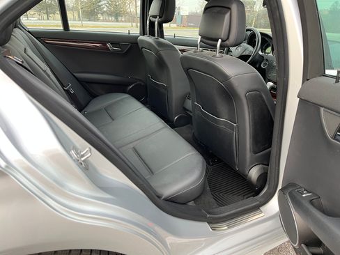 Used 2010 Mercedes-Benz C 300 Sedan image 13
