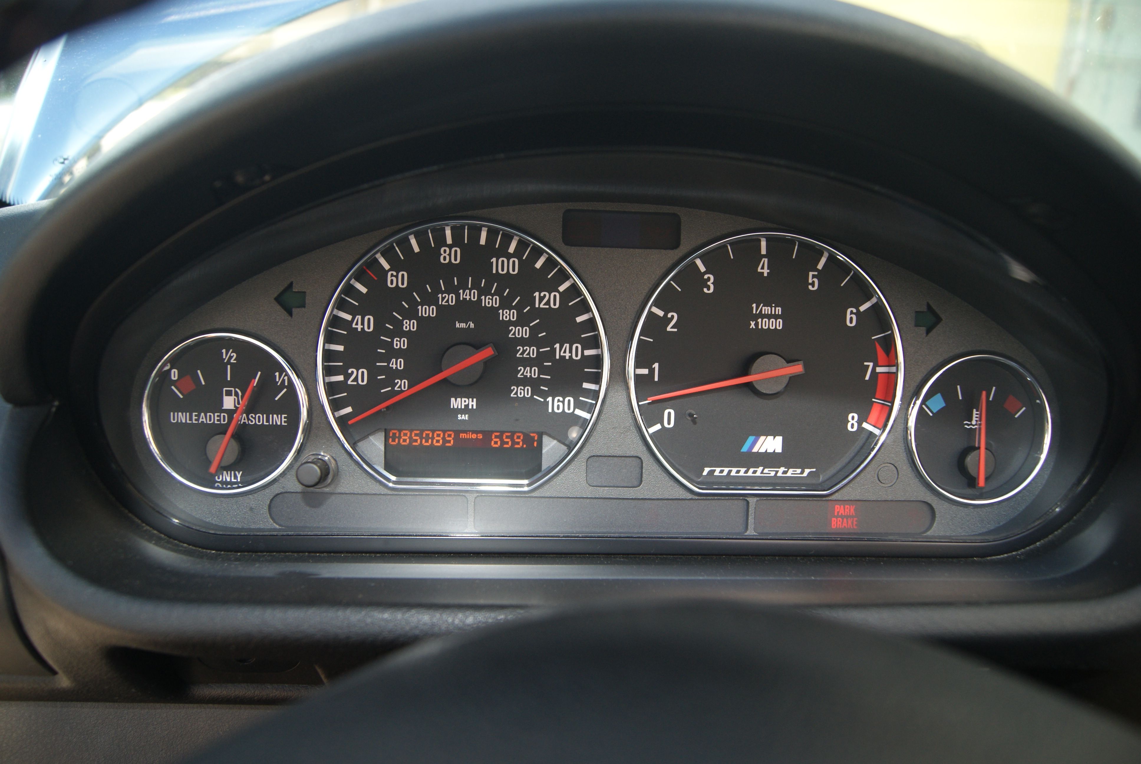 Used 2000 BMW M Roadster RWD image 17