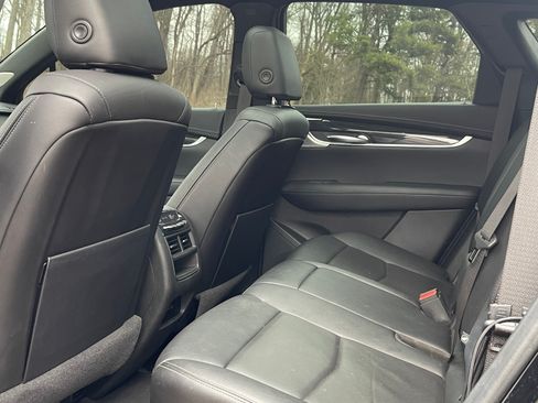 Used 2021 Cadillac XT5 Premium Luxury image 27