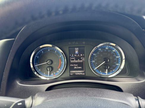 Used 2019 Toyota Corolla SE image 10