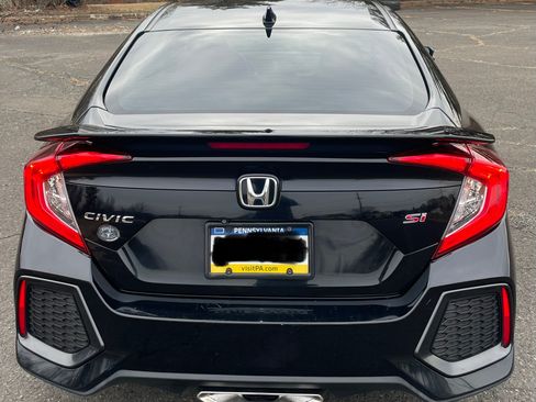 Used 2018 Honda Civic Si image 13