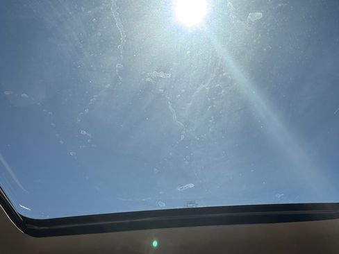 Used 2014 Lincoln MKX Sport Utility 4D w/ Equipment Group 102A image 12