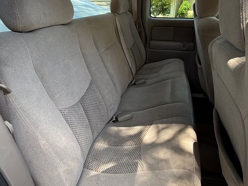 Used 2003 Chevrolet Silverado 1500 LS RWD image 10