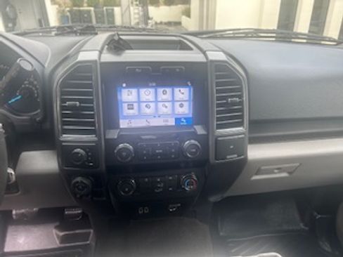 Used 2019 Ford F150 XLT w/ Trailer Tow Package image 15