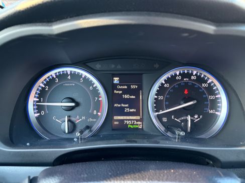 Used 2019 Toyota Highlander Limited AWD/4WD image 9