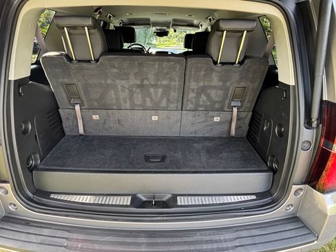 Used 2017 Chevrolet Tahoe LT RWD image 16