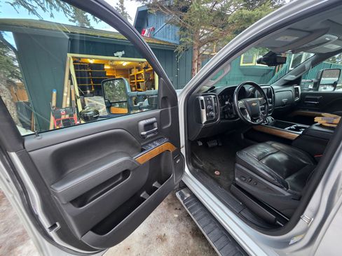 Used 2018 Chevrolet Silverado 3500 LTZ w/ Duramax Plus Package image 6