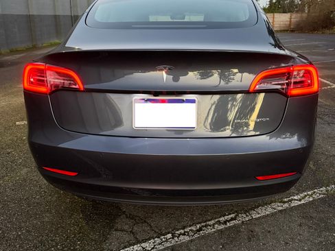 Used 2022 Tesla Model 3 Long Range image 15