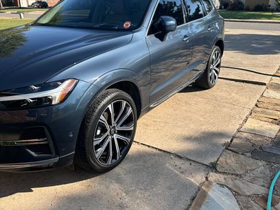 Used 2023 Volvo XC60 B5 Ultimate w/ Climate Package