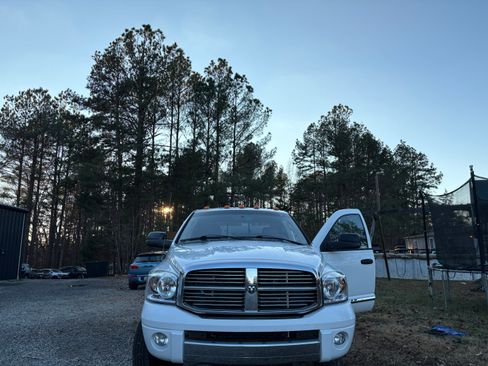 Used 2007 Dodge Ram 3500 Truck Laramie image 2