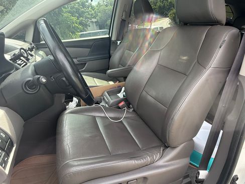 Used 2016 Honda Odyssey Touring image 6