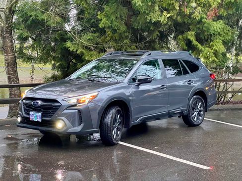 Used 2025 Subaru Outback Onyx Edition XT w/ Popular Package #2 image 1