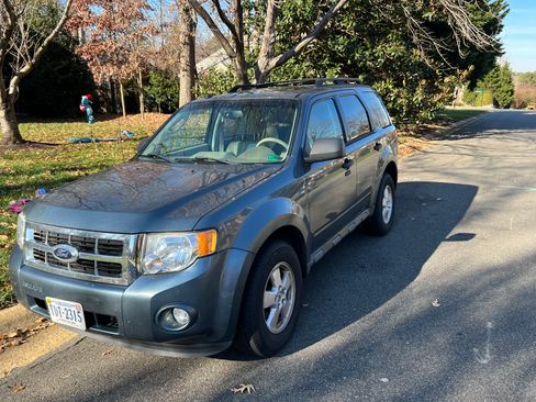 Used 2012 Ford Escape XLT image 4