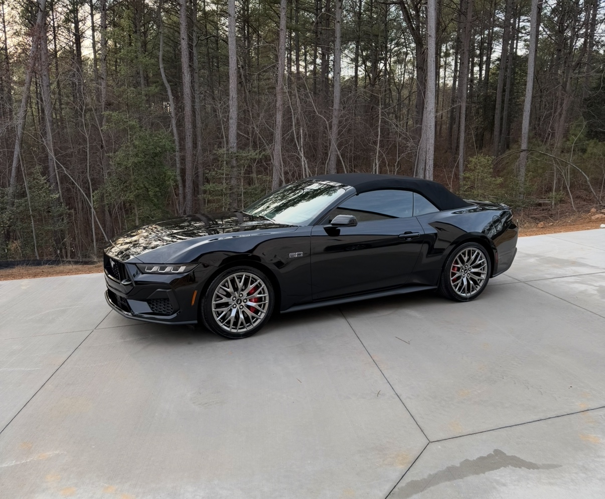 Used 2024 Ford Mustang GT Premium RWD image 2