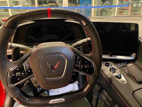 Used 2025 Chevrolet Corvette Z06 w/ Z07 Performance Package image 8