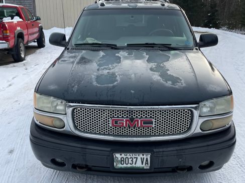 Used 2004 GMC Yukon Denali image 6
