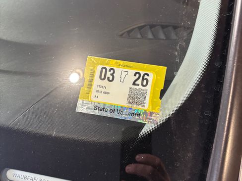 Used 2016 Audi A4 2.0T Premium image 16